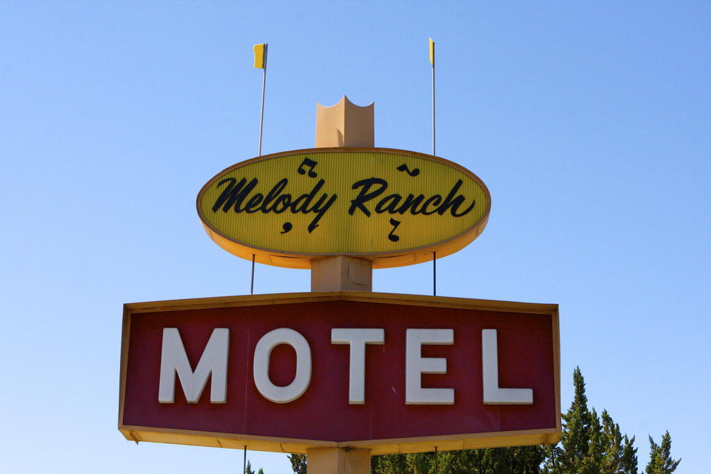 Melody Ranch Motel Paso Robles Exteriér fotografie